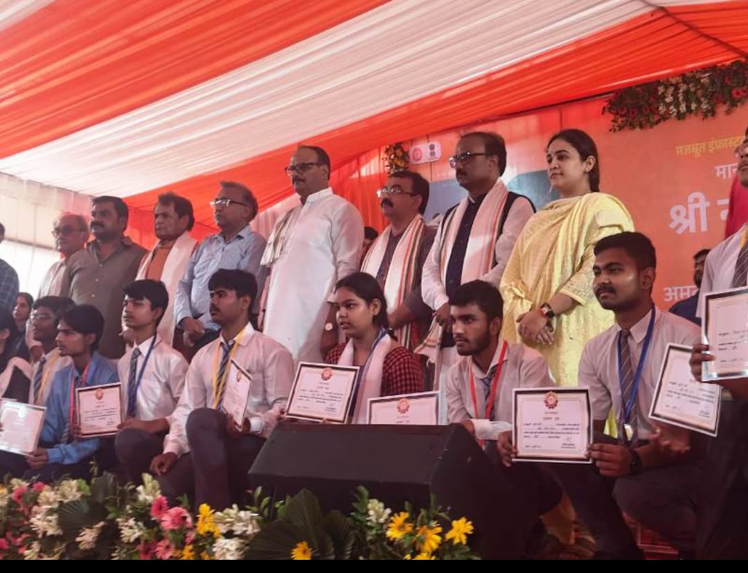 ऐशबाग जंक्शन सहित 75 पुनर्विकसित रेलवे स्टेशनों