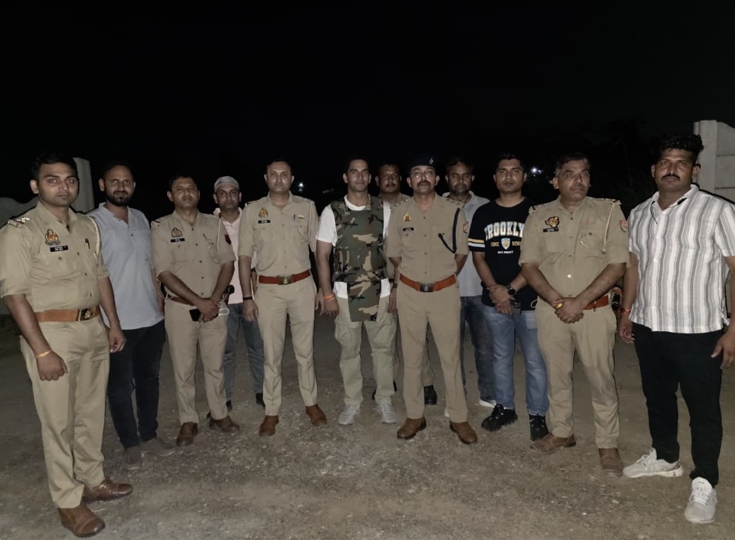जैत में पुलिस मुठभेड़ दो शातिर लुटेरे गिरफ्तार, एक के पैर में लगी गोली लूटी नकदी और दो बाइक बरामद