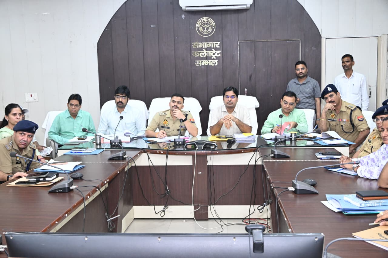 अंतर्राष्ट्रीय योग दिवस एवं योग सप्ताह के सफल आयोजन के लिए डीएम ने किया संवाद