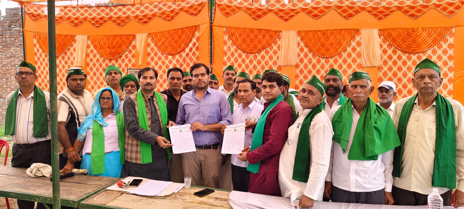 किसानो की  विभिन्न समस्याओं को लेकर लोहारा गांव में भाकियू महाशक्ति की हुई पंचायत,