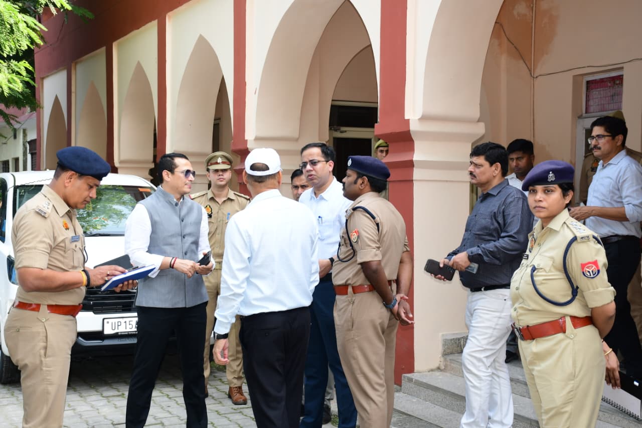 एमएलसी नामांकन स्थल का निरीक्षण, व्यवस्थाओं का लिया जायजा