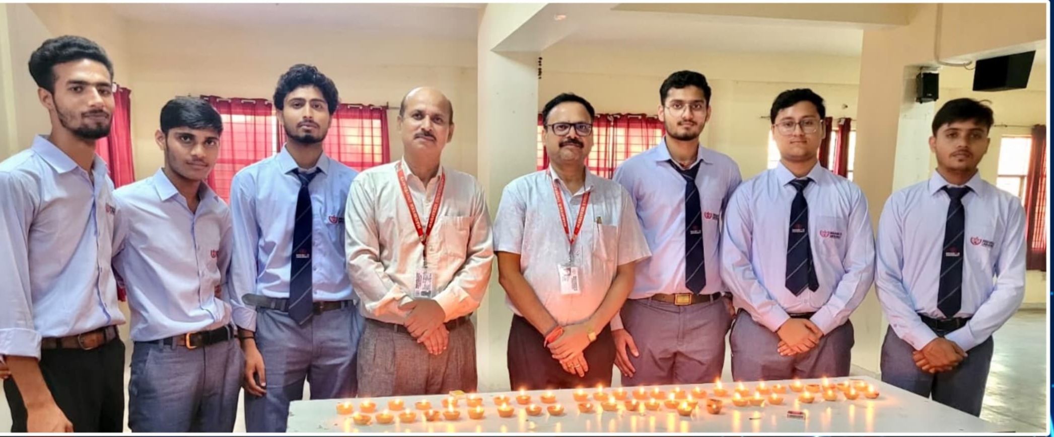 महावीर विश्वविद्यालय में ‘आशीर्वाद का दीया’ जलाकर लिया सेवा का संकल्प