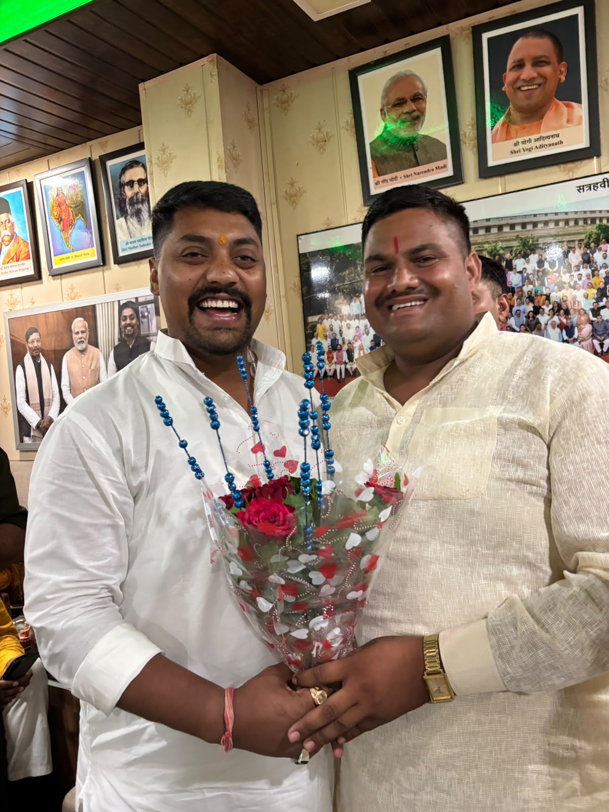 उत्तर प्रदेश सरकार में राज्य मंत्री एवं खैर विधायक सुरेंद्र सिंह दिलेर के आवास पर शिष्टाचार भेंट की