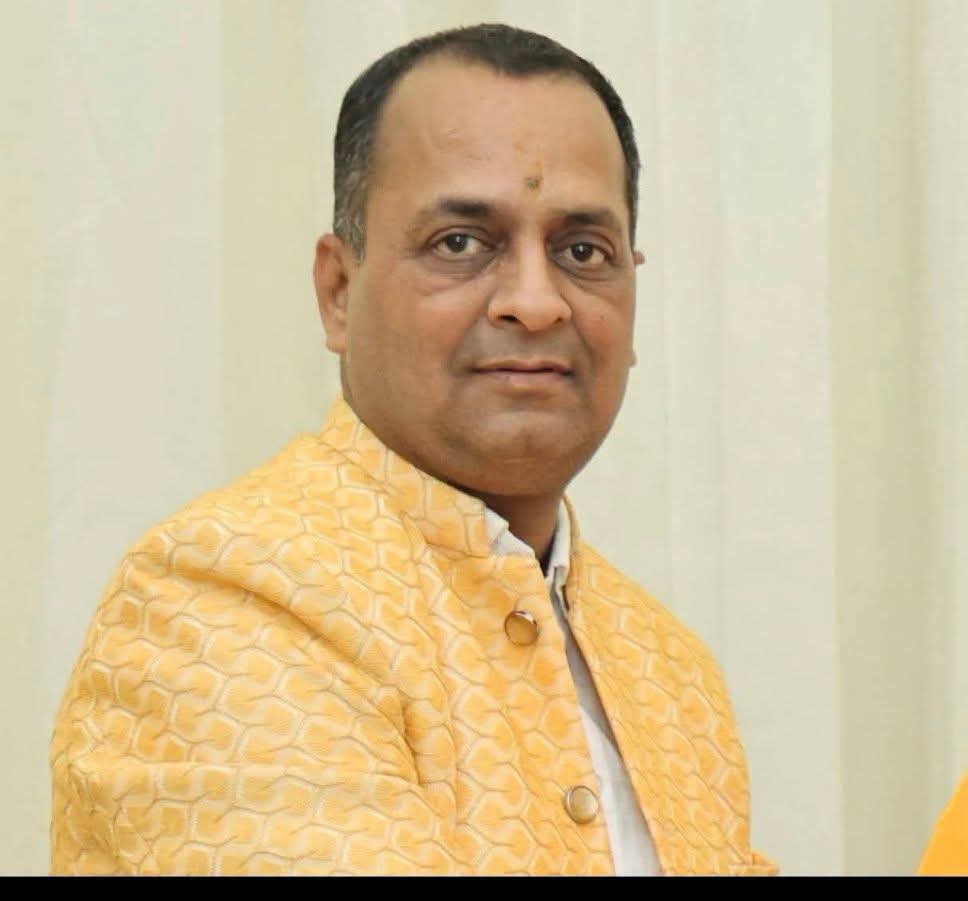 नीरज मित्तल के दिवाली मिलन समारोह से गरमाई मेरठ की सियासत