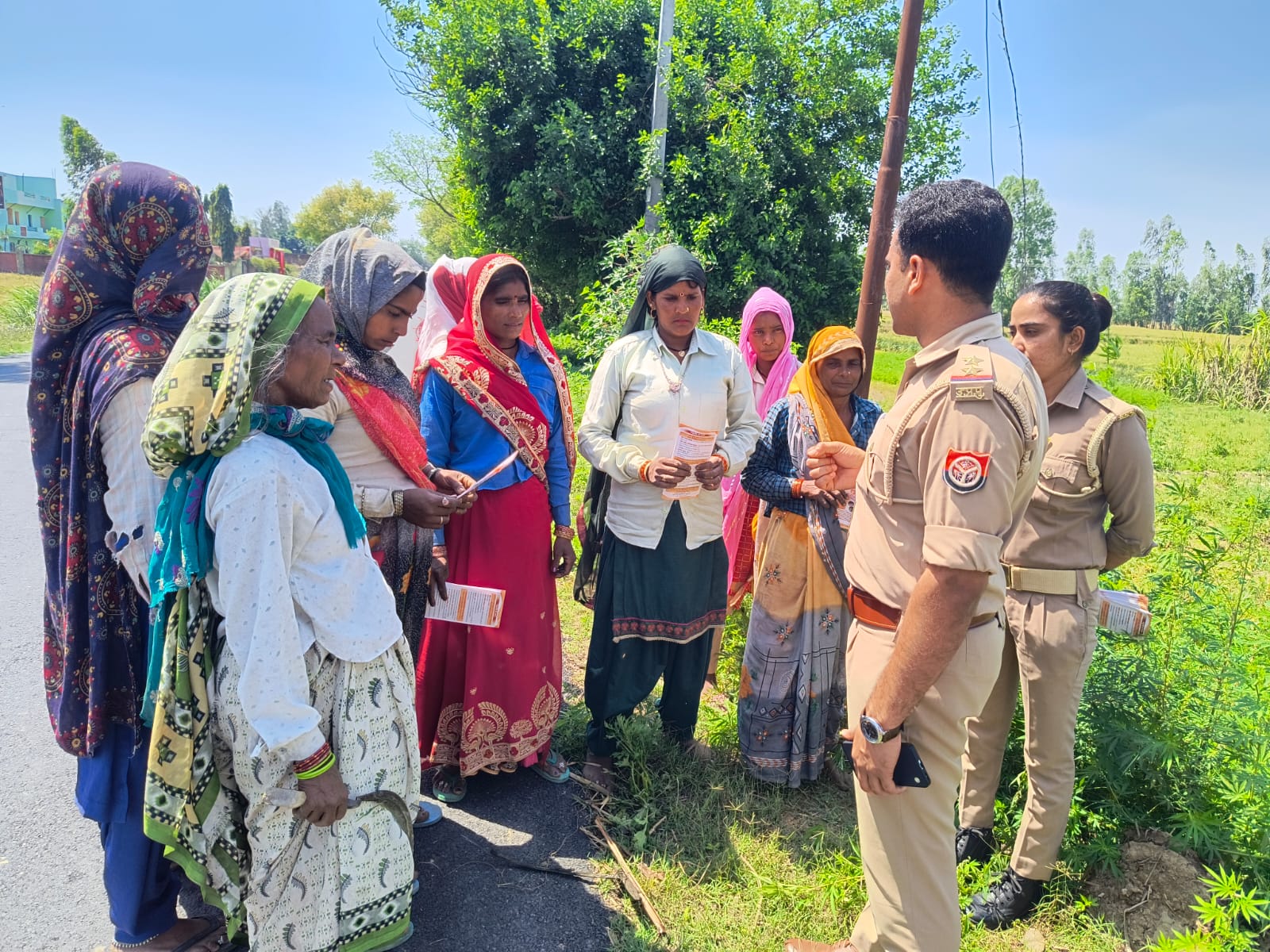 सम्भल: मिशन शक्ति अभियान के तहत महिलाओं और बालिकाओं को किया जागरूक