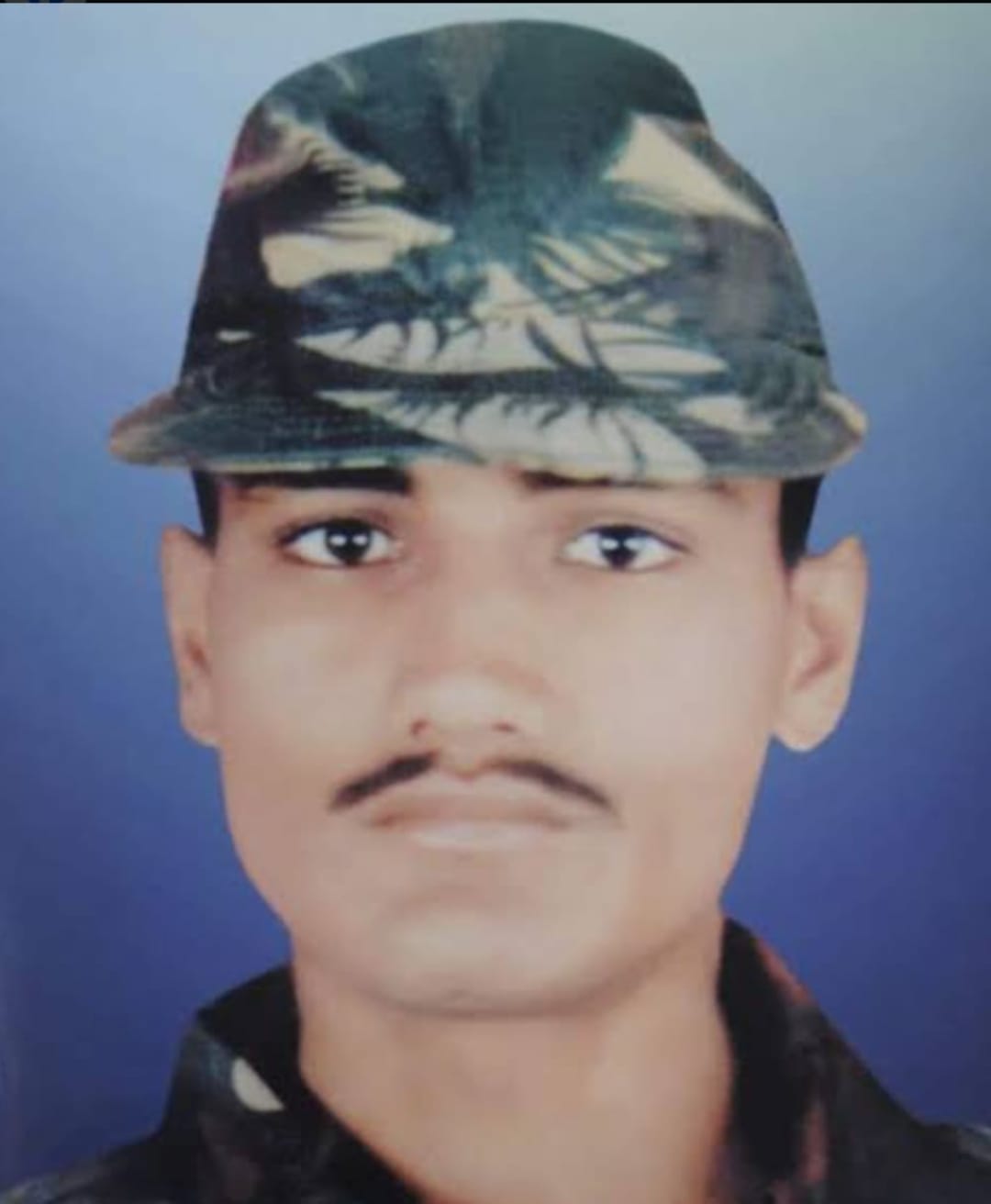 कारगिल शहीद के परिवार को रक्षा मंत्री से मिला सम्मान : भावुक हुआ बलिदानी अरविंद सिंह का परिवार