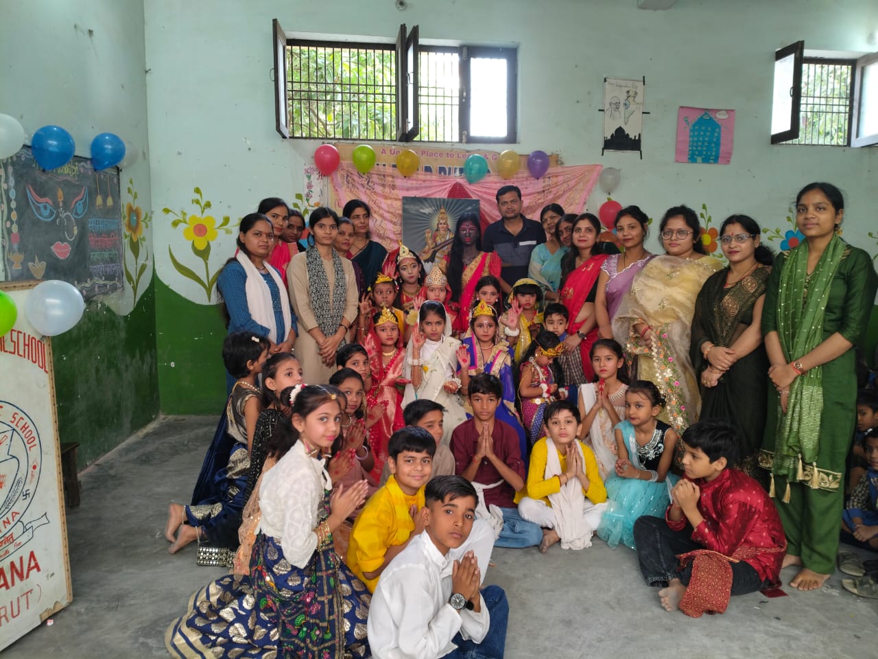 ग्रीन फील्ड पब्लिक स्कूल में भक्तिभाव से मनाया नवरात्रि पर्व