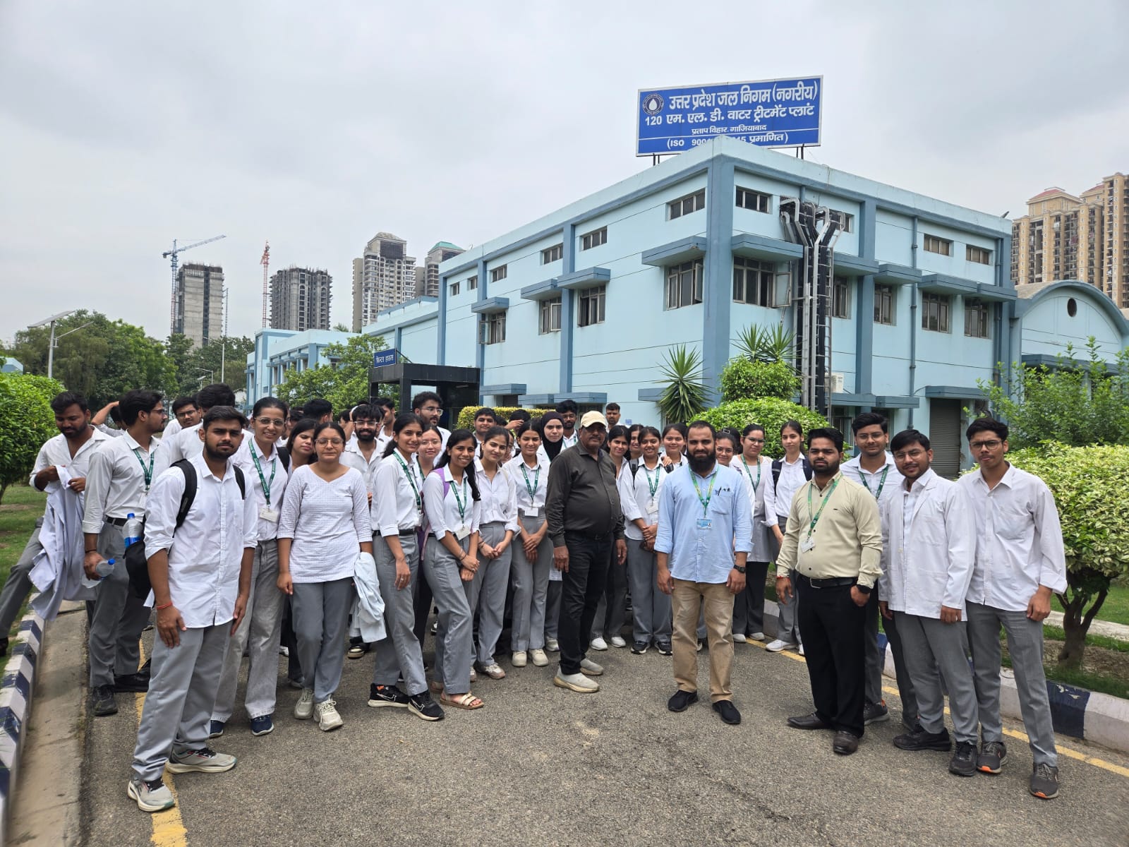 सिम्स के एमबीबीएस छात्रों ने गाजियाबाद जल शोधन संयंत्र का किया शैक्षणिक भ्रमण, सुरक्षित पेयजल एवं जनस्वास्थ्य प्रबंधन की प्रक्रियाओं को जाना