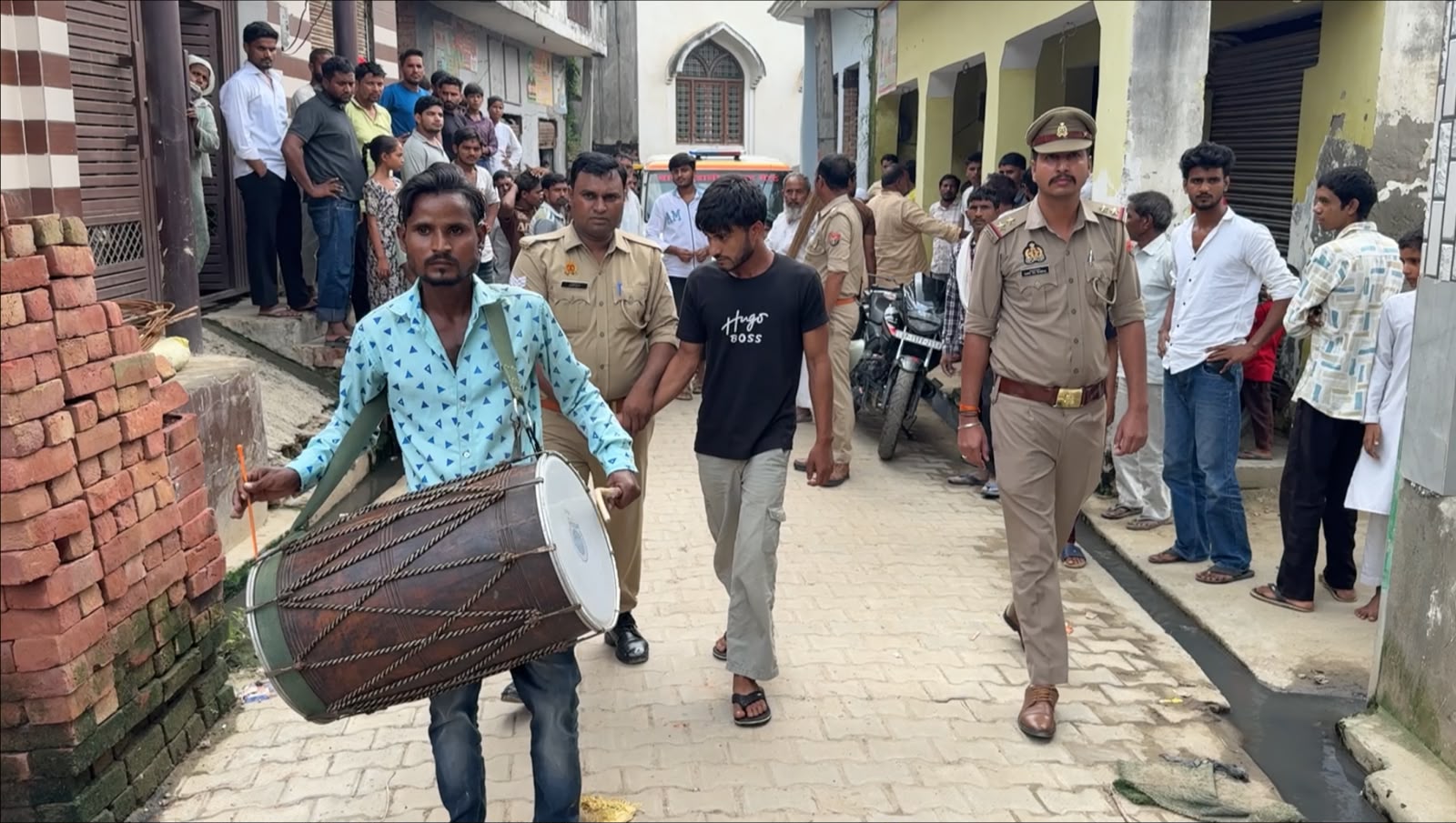 गुंडा एक्ट में दो आरोपी दो माह के लिए जिला बदर