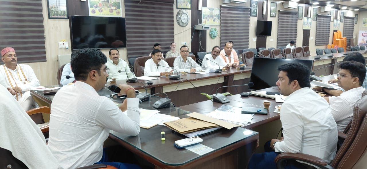 मतदाता सूची में छूटे पात्र मतदाताओं के नाम जोड़ने के लिए चलेगा विशेष अभियान, बीएलओ करेंगे घर-घर सत्यापन
