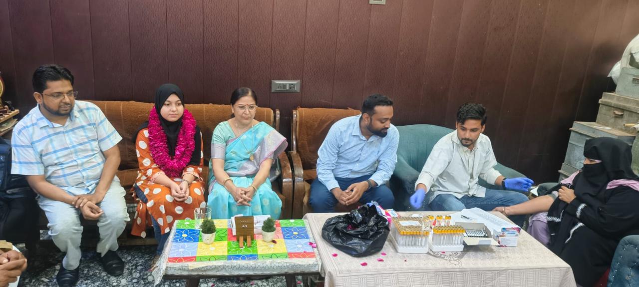 नगर पालिका अध्यक्ष शशि जैन  के कुशल नेतृत्व में शिक्षा सम्मान एवं निःशुल्क स्वास्थ्य शिविर का भव्य आयोजन किया गया।