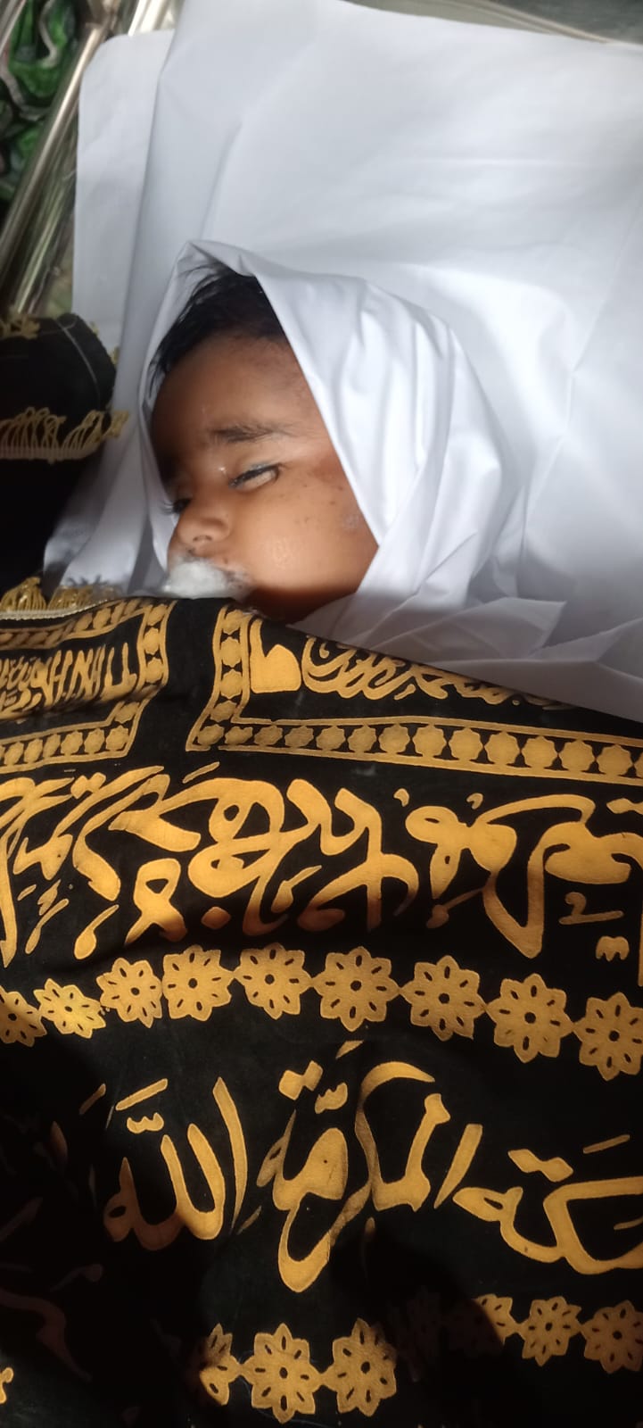 छत से गिरकर 3 साल की बच्ची की मौत, गांव में शोक की लहर सम्भल