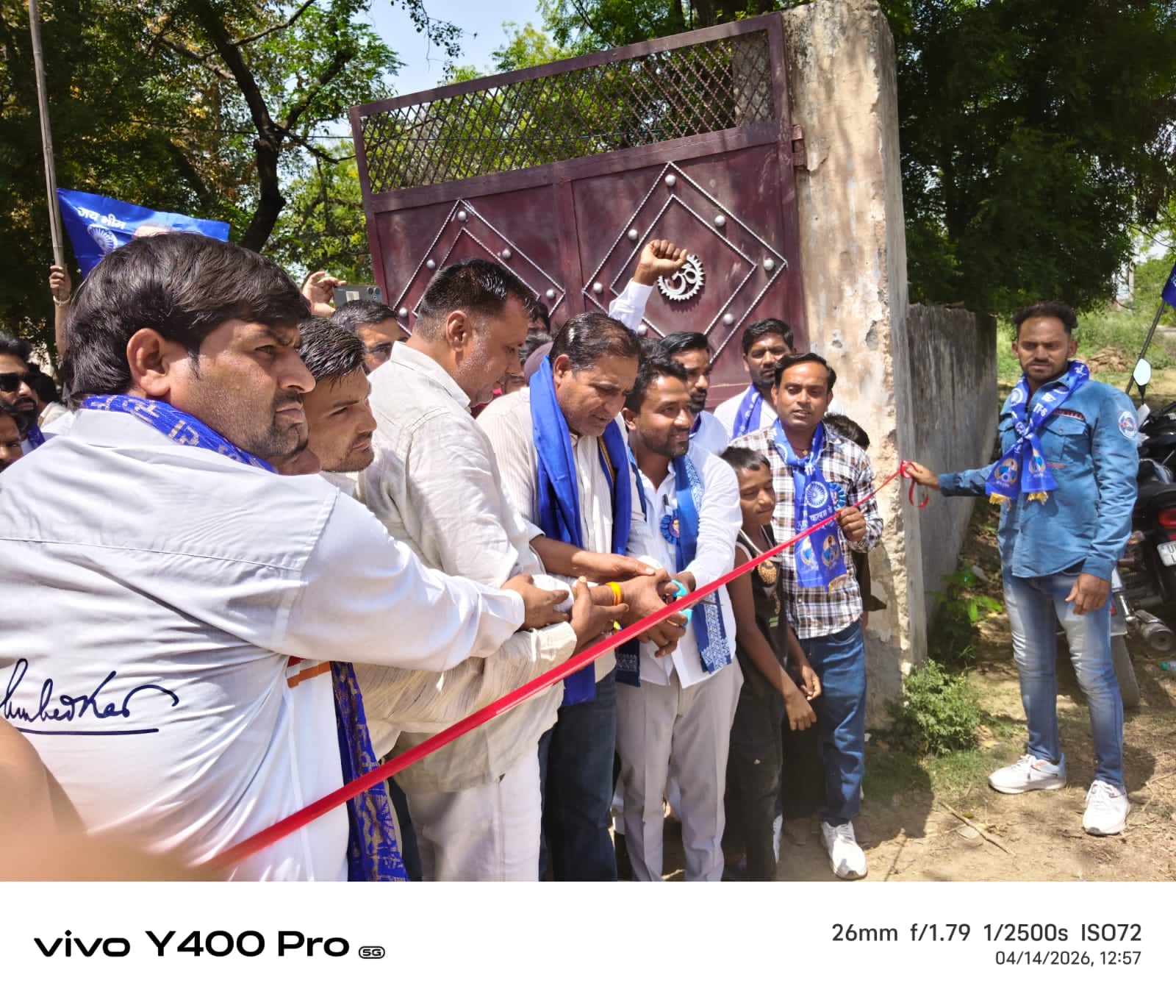 जेवर के अमरपुर गांव में बाबा साहेब की 135वीं जयंती पर भव्य झांकी, पुष्प अर्पित कर लिया संकल्प