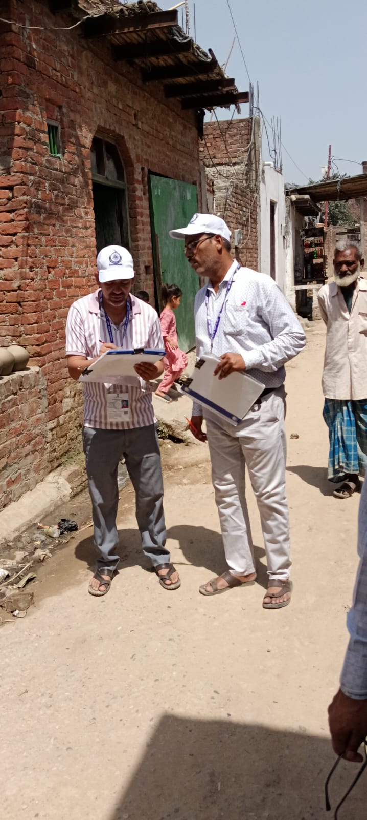 जनगणना कार्य को भारत सरकार द्वारा निर्धारित दिशा-निर्देशों के अनुरूप समयबद्ध एवं गुणवत्तापूर्ण ढंग से सम्पन्न कराया जाए - डीएम अंकित खंडेलवाल