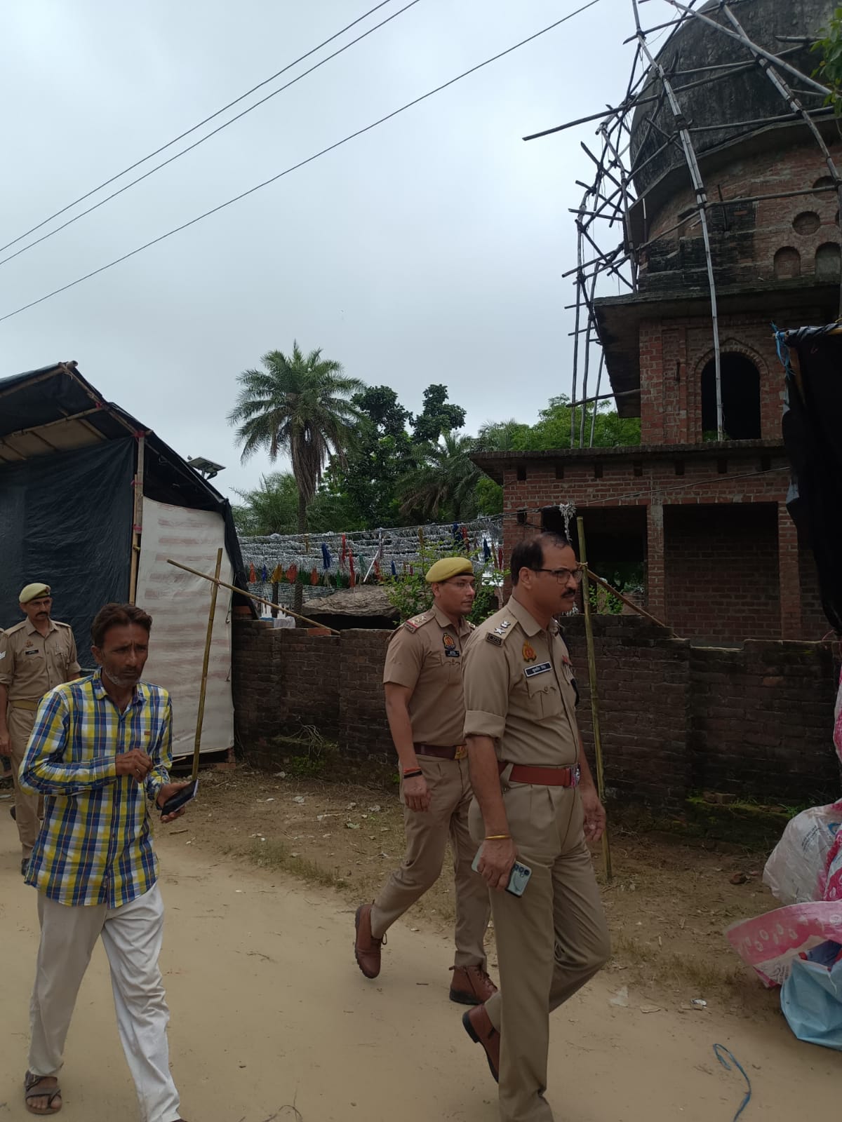 चेहल्लुम मेले को लेकर पुलिस प्रशासन मुस्तैद: एएसपी उत्तरी कुलदीप सिंह ने गांव ओवरी में सुरक्षा व्यवस्था का लिया जायजा