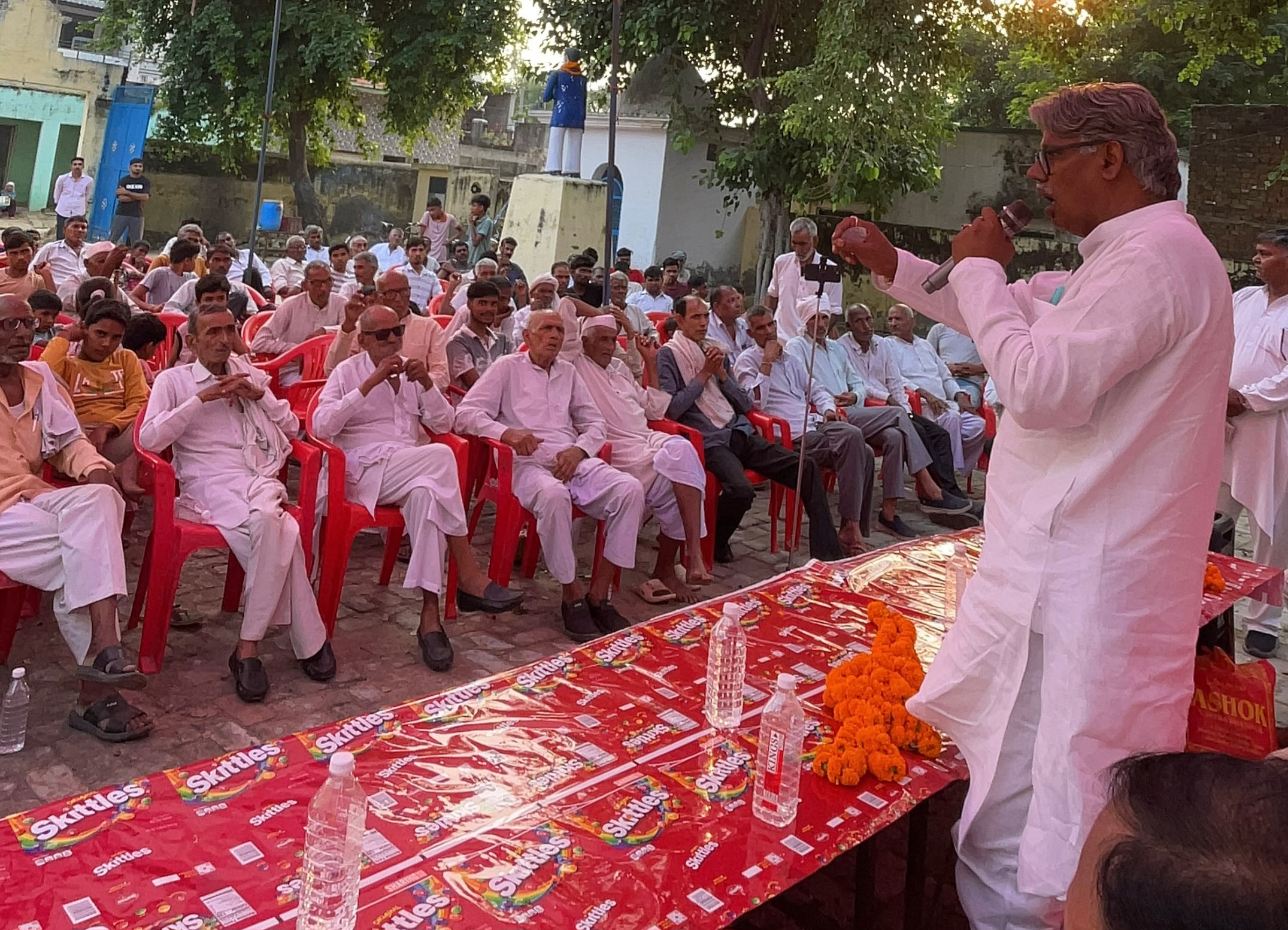 अंबेडकर भवन में दलित समाज के लोगों का सम्मान, रणवीर दहिया ने किया स्वागत
