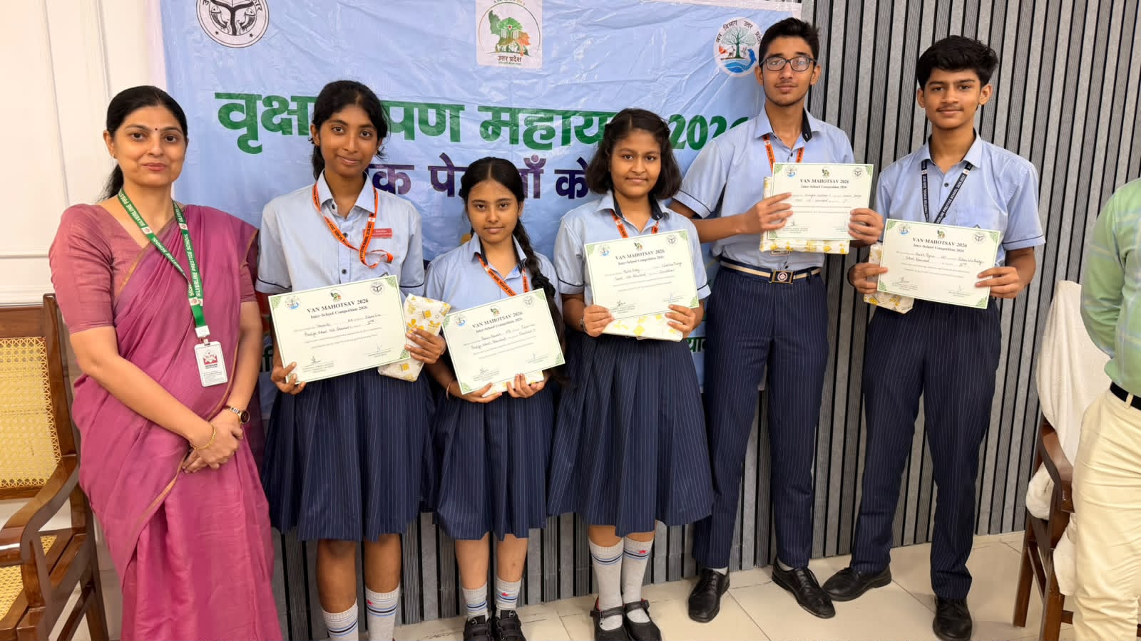 अमरोहा की बेटी तूबा काज़मी ने नीट परीक्षा में रचा इतिहास, विधायक महबूब अली ने किया सम्मानित