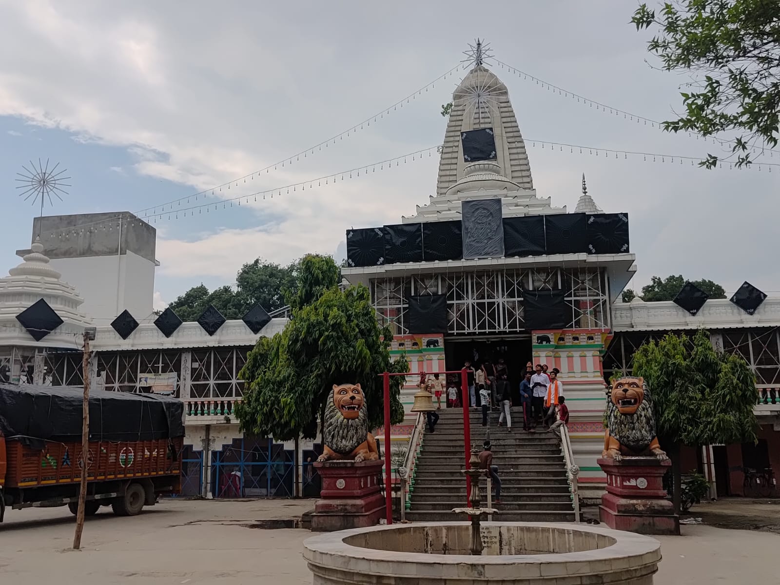 सम्भल जिले का श्री हरि बाबा बांध धाम आश्रम में आज से लगेगा आस्था का महाकुंभ!