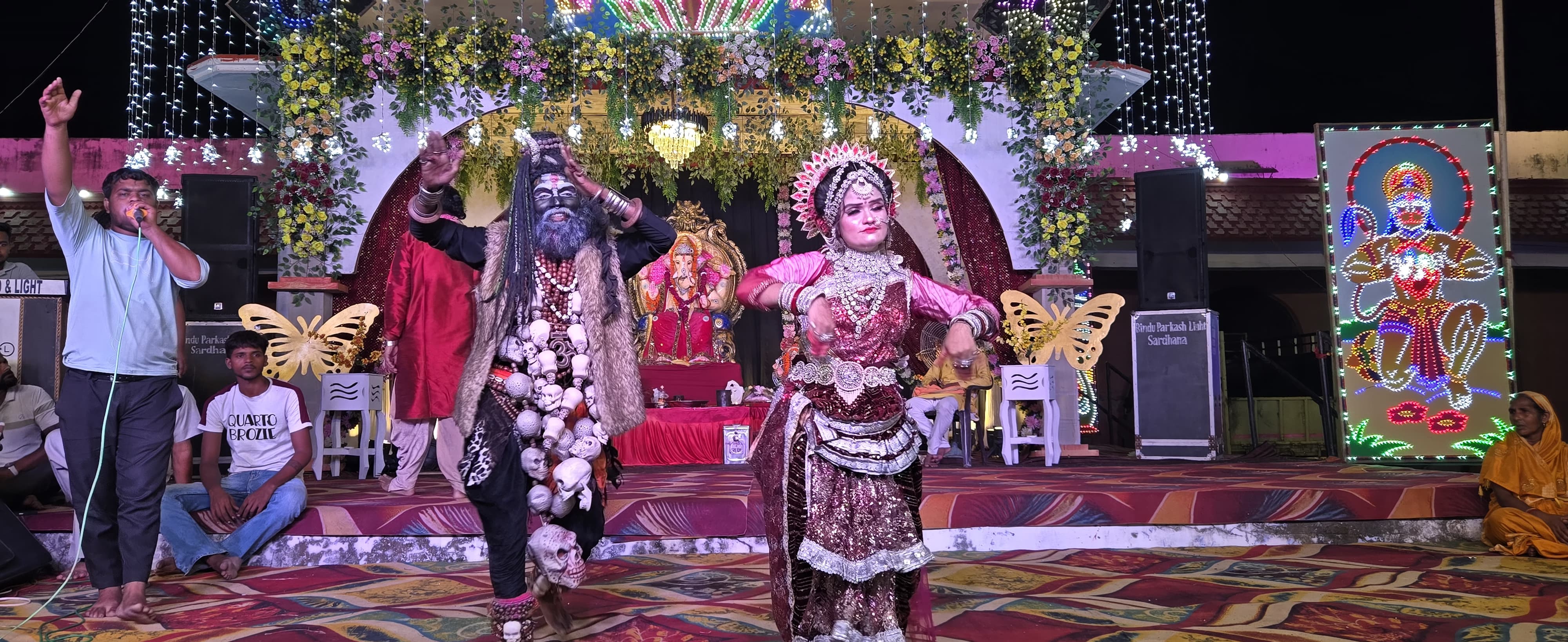 गणपति महोत्सव में भजनों पर झूमे श्रद्धालु‘जय गणेश’ के जयकारों से गूंजा रामलीला मैदान