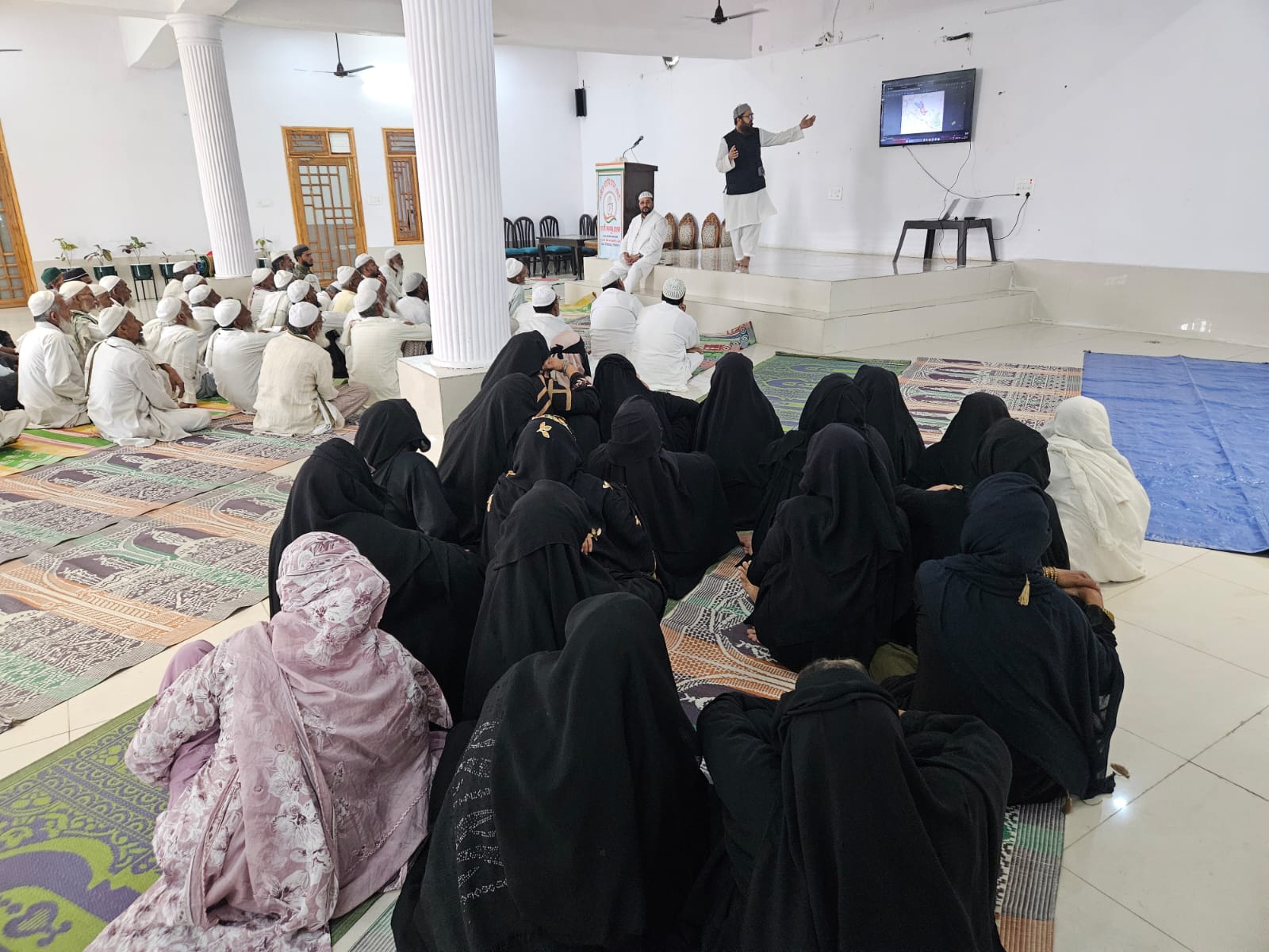 कांग्रेस कार्यालय में हज पर जाने वाले हाजियों के लिए विशेष ट्रेनिंग कार्यक्रम  किया गया आयोजित