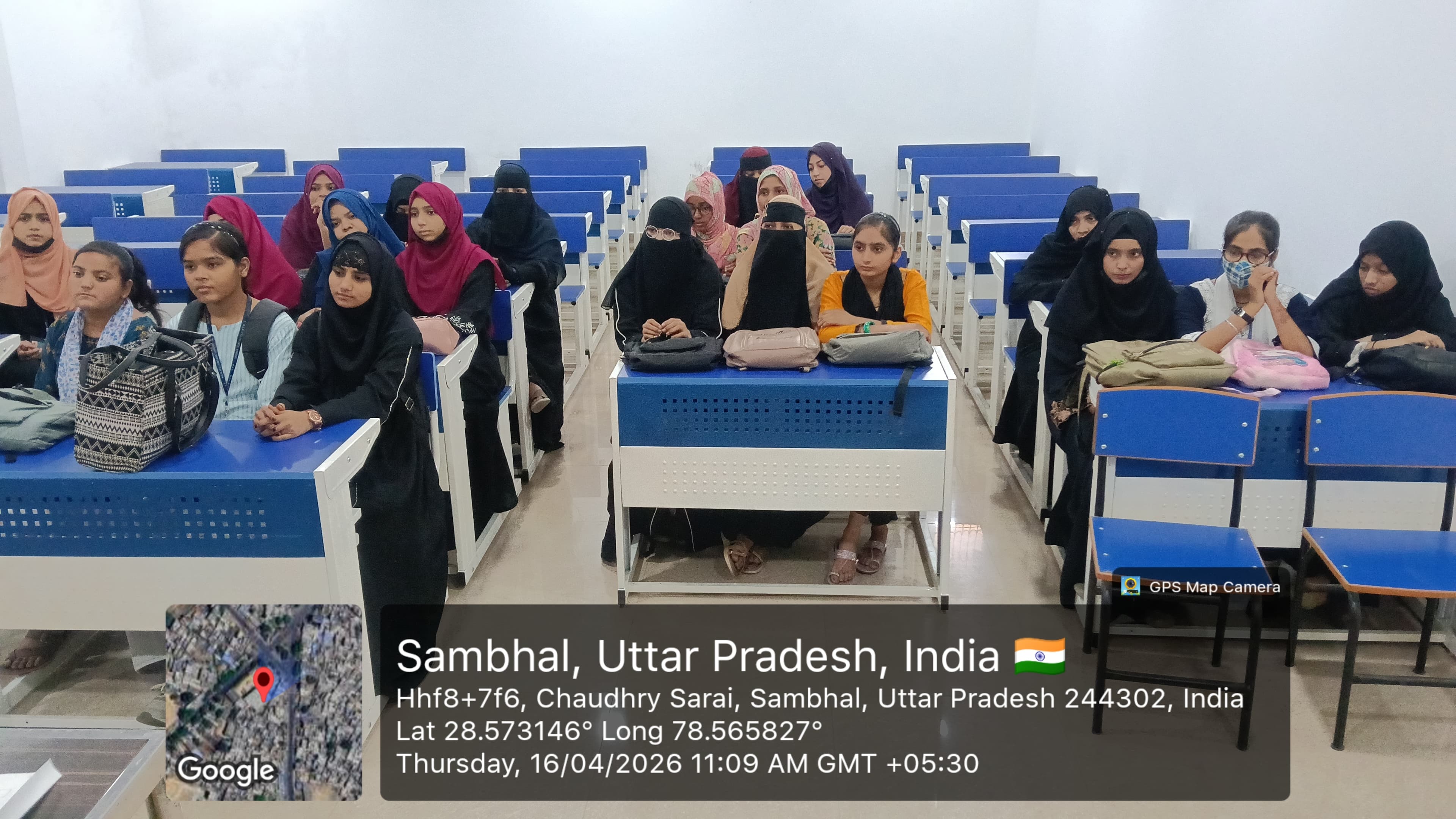 एम.जी.एम. पी.जी. कॉलेज संभल में नारी शक्ति वंदन अधिनियम के समर्थन में छात्राओं ने चलाया मिस कॉल अभियान