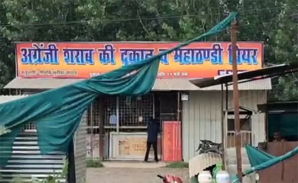 कांवड़ यात्रा में 124 दुकानों पर पर्देदारी में बिकेगी शराब।